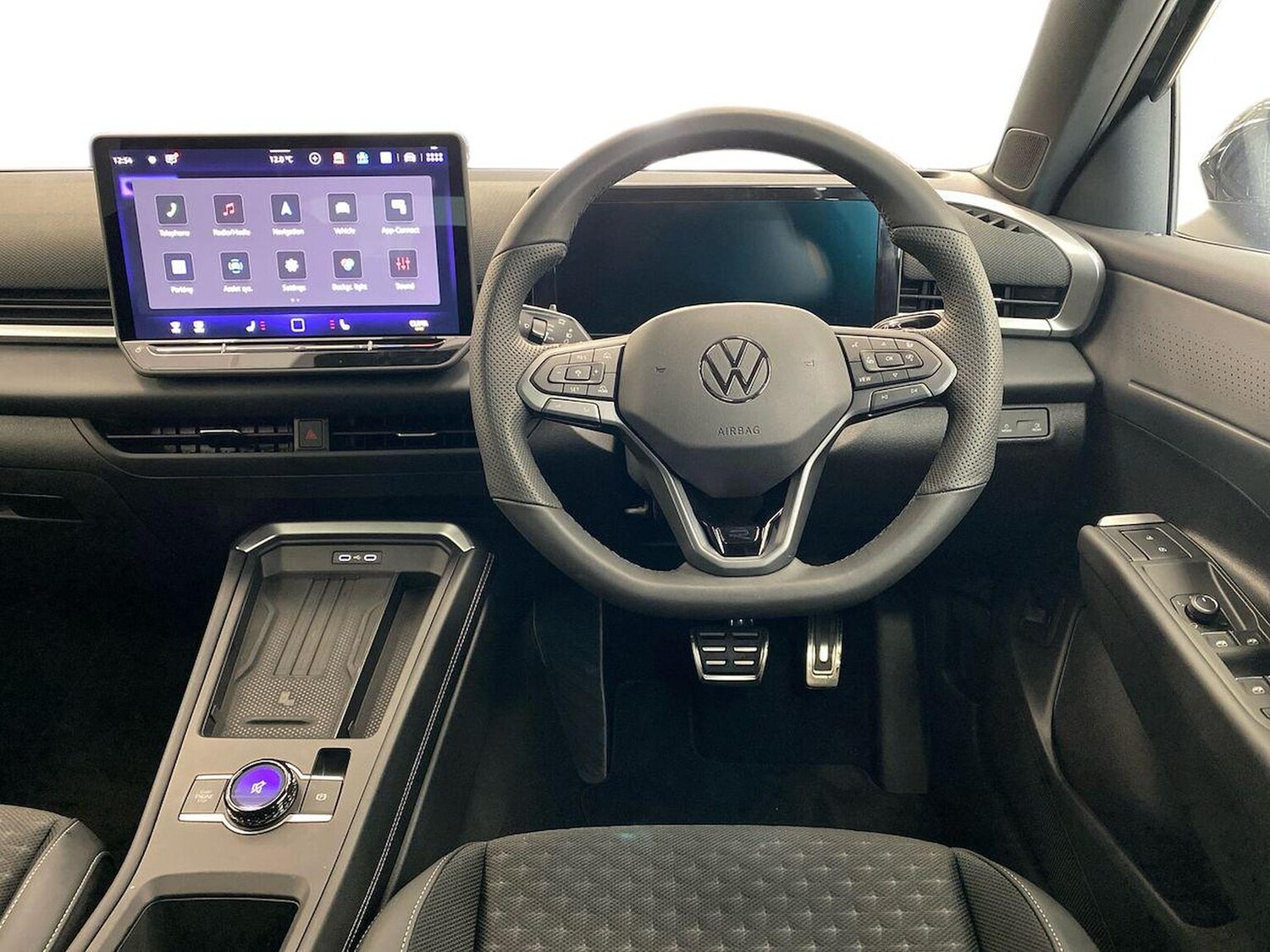 Used Volkswagen T-Roc 2026 for sale - 78194636: Photo 9