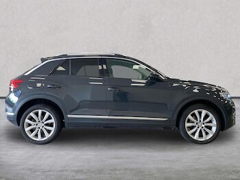 Used Volkswagen T-Roc 2018 for sale - 78870672: Photo