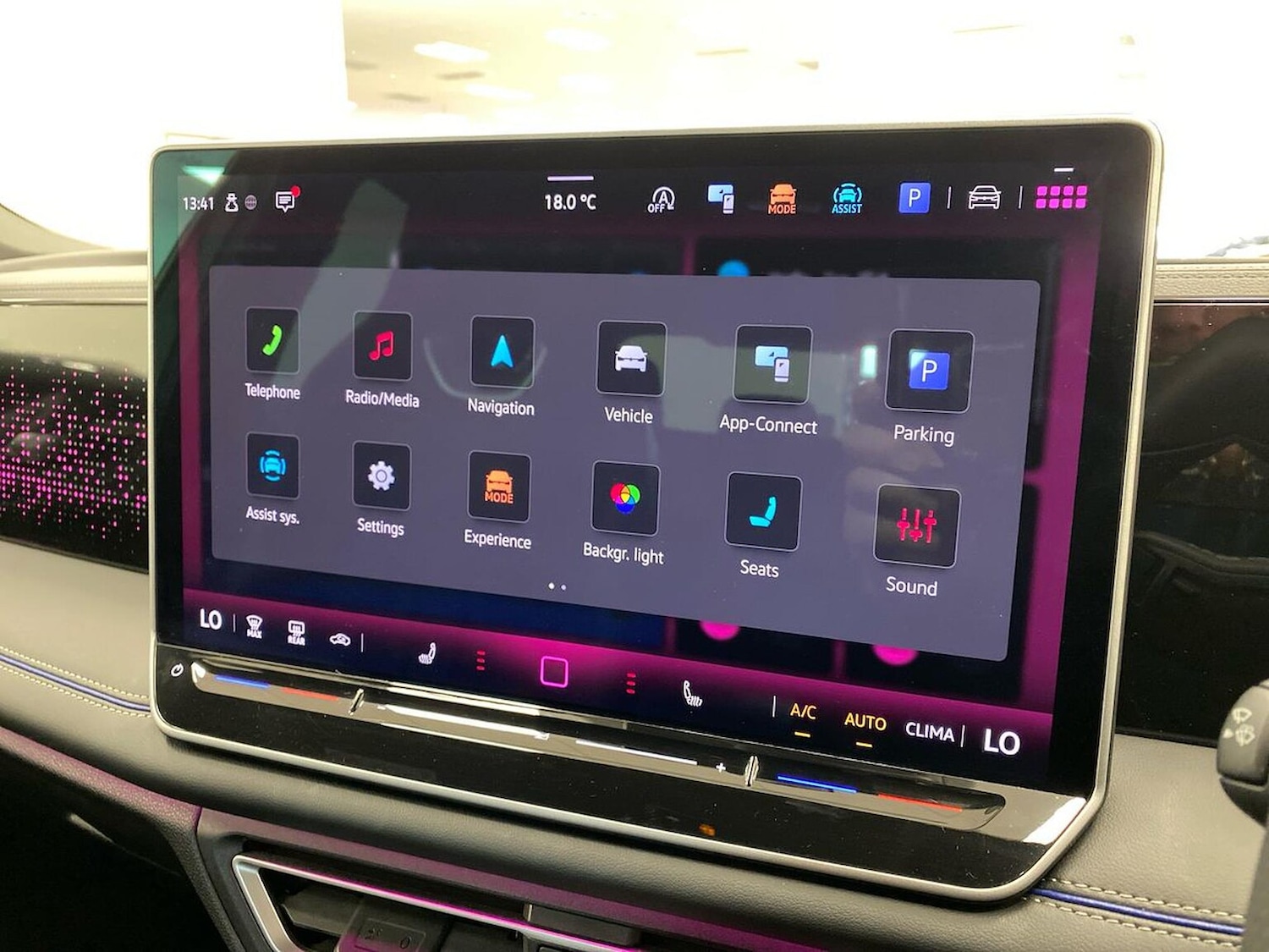 Used Volkswagen Tiguan 2025 for sale - 76982901: Photo 11