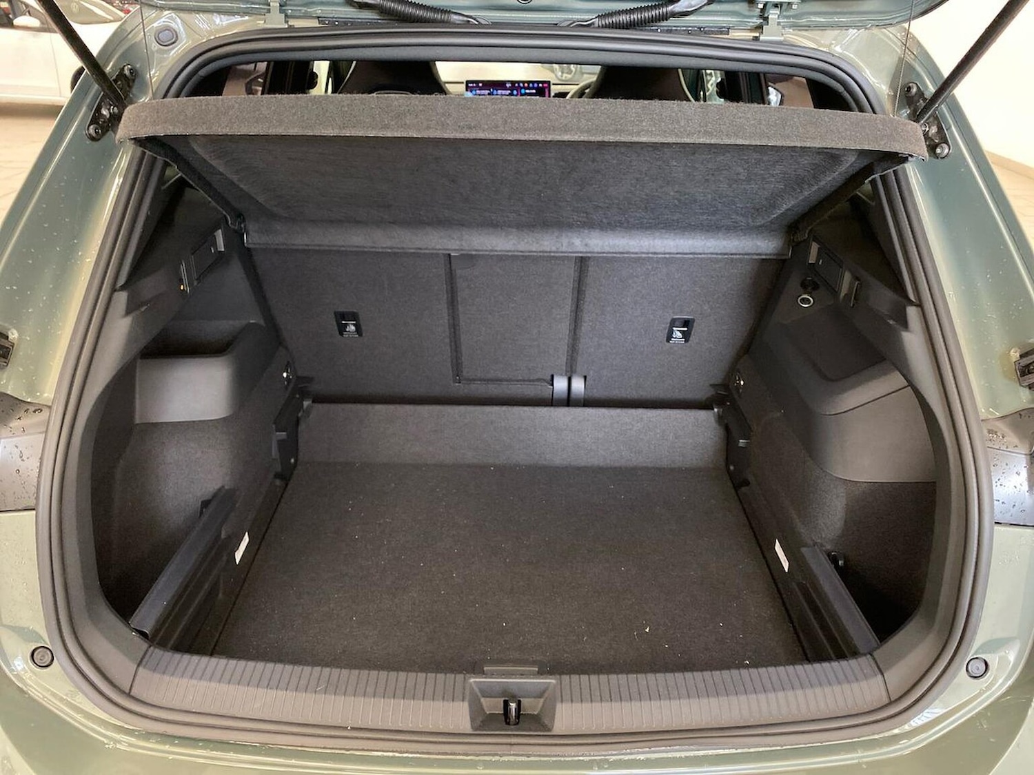 Used Volkswagen Tiguan 2025 for sale - 76982901: Photo 17