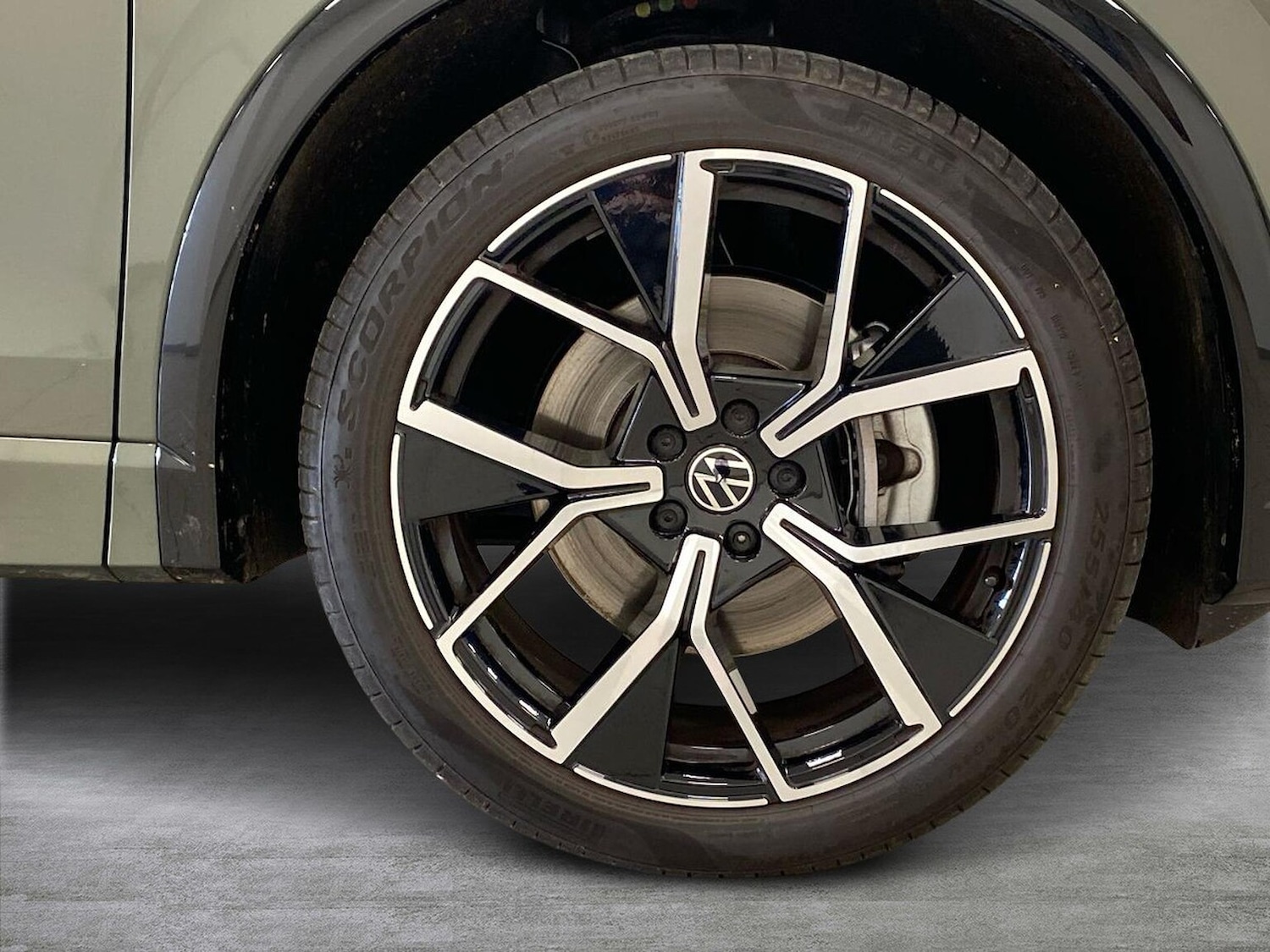 Used Volkswagen Tiguan 2025 for sale - 76982901: Photo 6