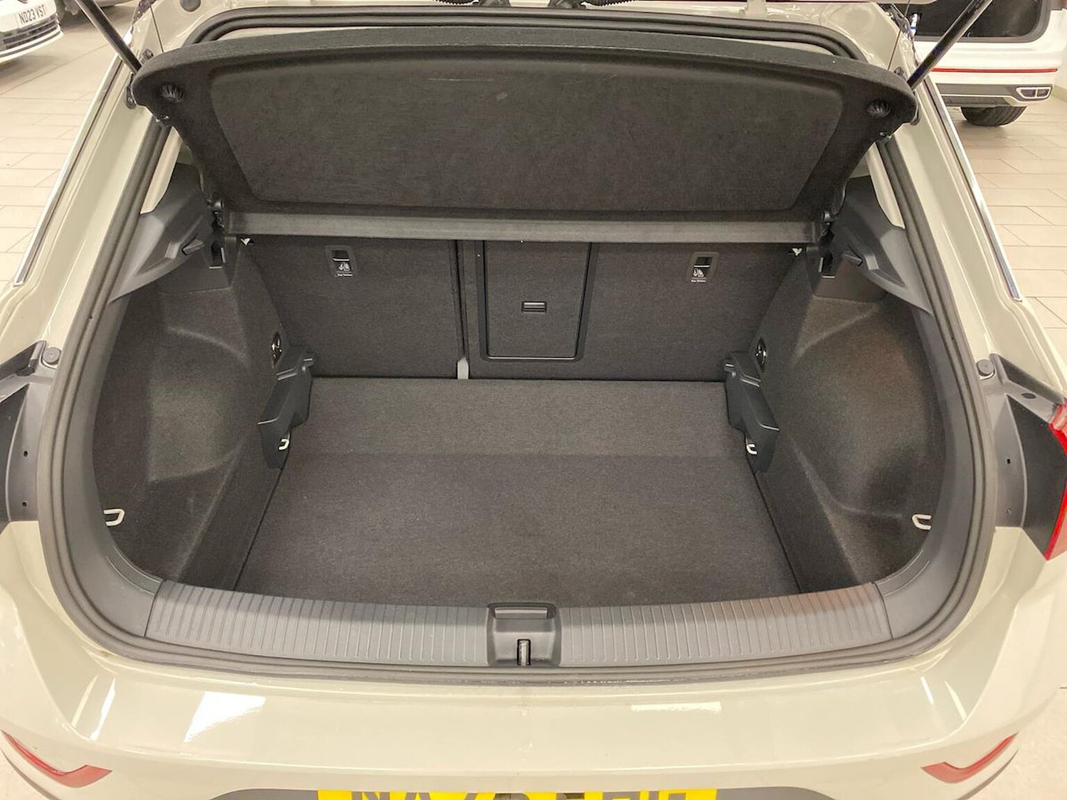 Used Volkswagen T-Roc 2025 for sale - 76655954: Photo 17