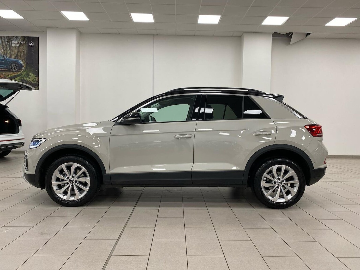 Used Volkswagen T-Roc 2025 for sale - 76655954: Photo 19