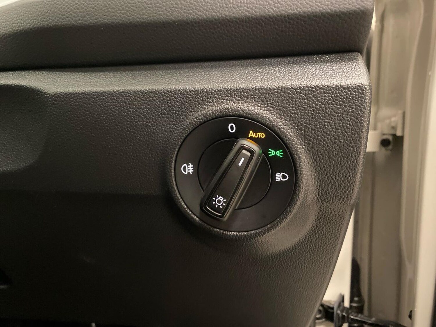 Used Volkswagen T-Roc 2025 for sale - 76655954: Photo 22