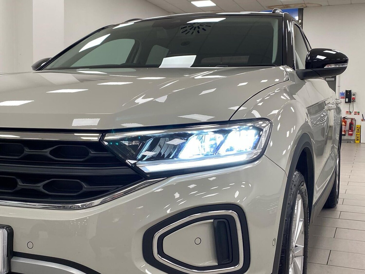 Used Volkswagen T-Roc 2025 for sale - 76655954: Photo 34