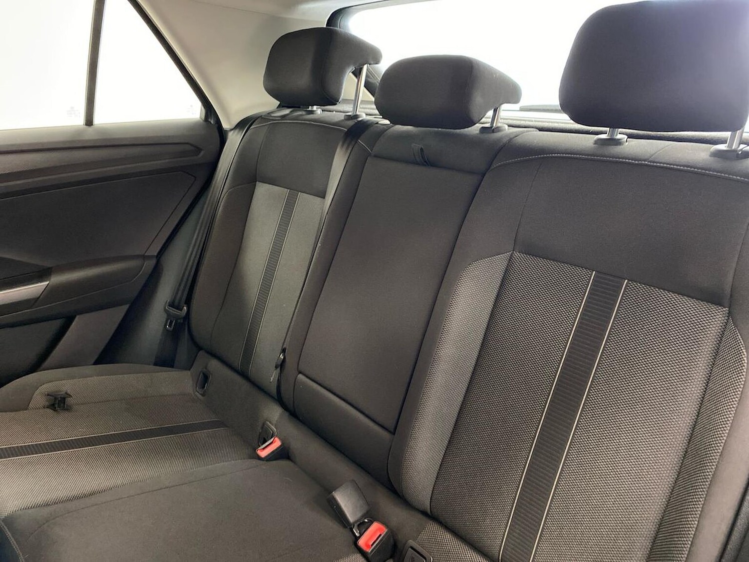 Used Volkswagen T-Roc 2023 for sale - 76492390: Photo 16