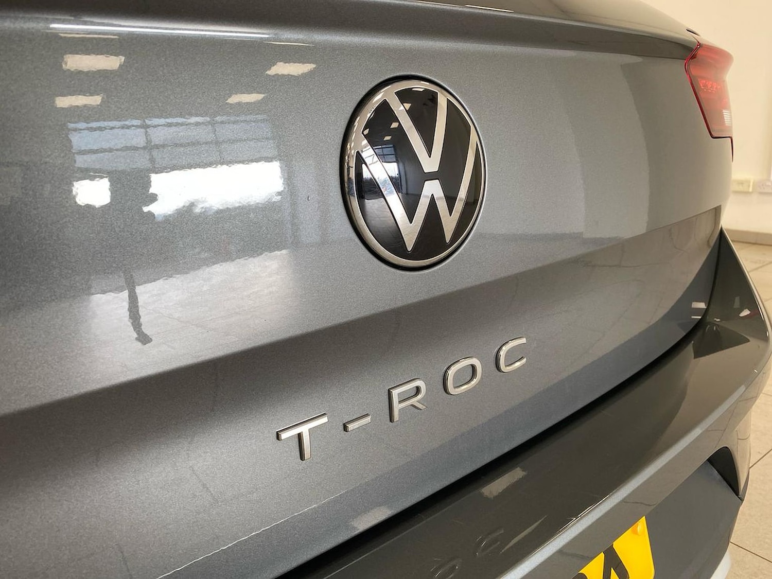 Used Volkswagen T-Roc 2023 for sale - 76492390: Photo 35