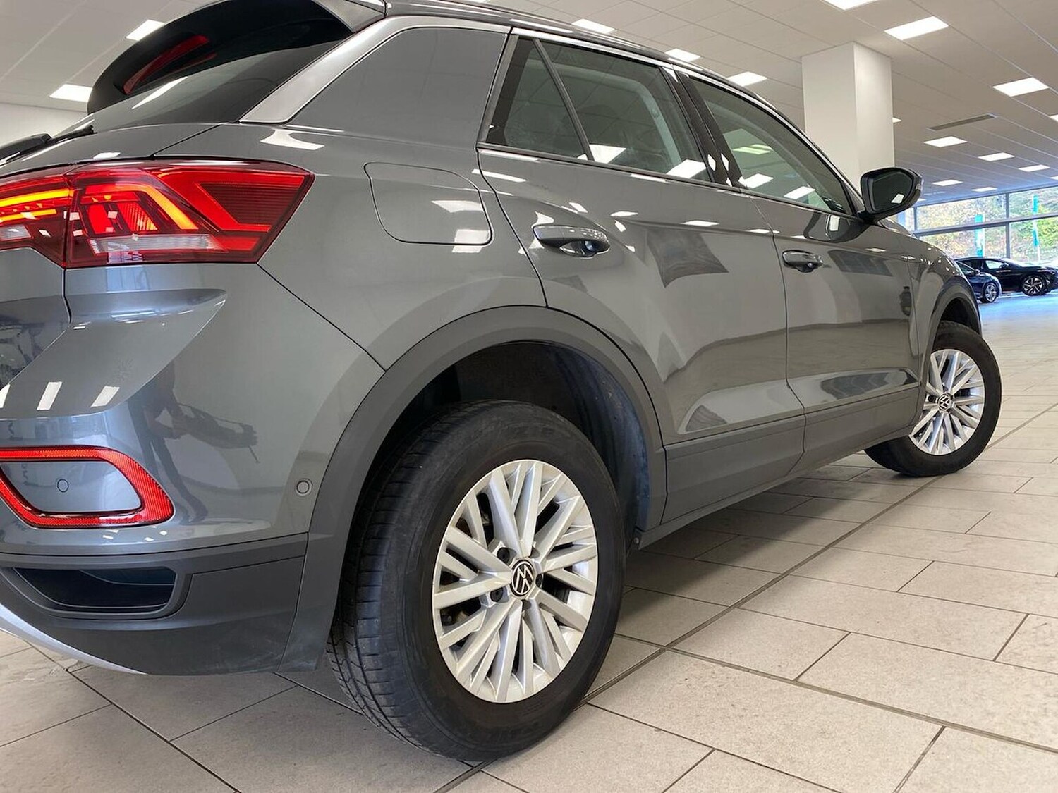 Used Volkswagen T-Roc 2023 for sale - 76492390: Photo 39