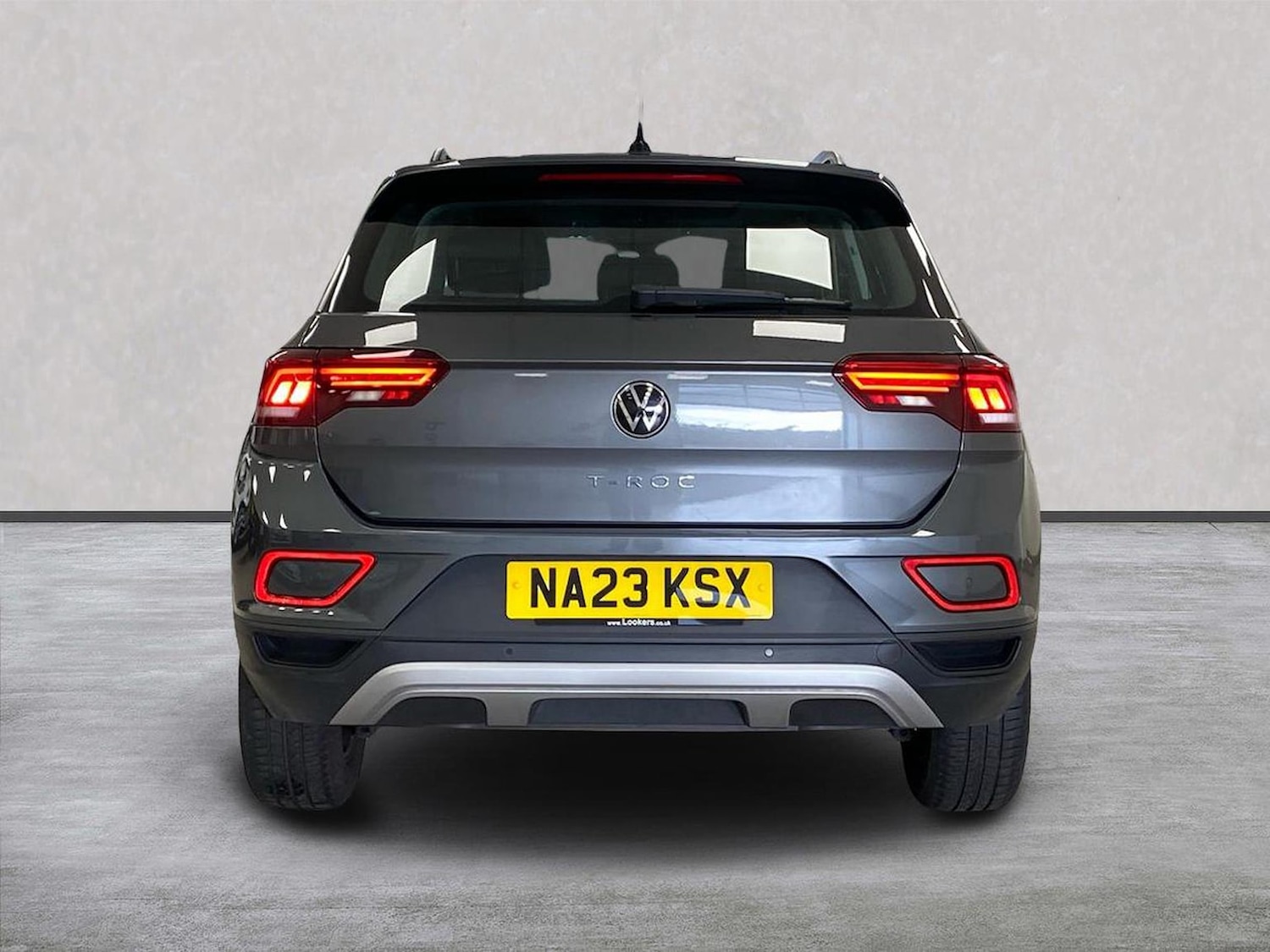 Used Volkswagen T-Roc 2023 for sale - 76492390: Photo 4