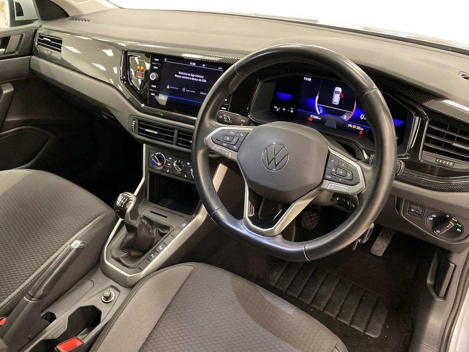 Used Volkswagen Taigo 2023 for sale - 76693448: Photo 15