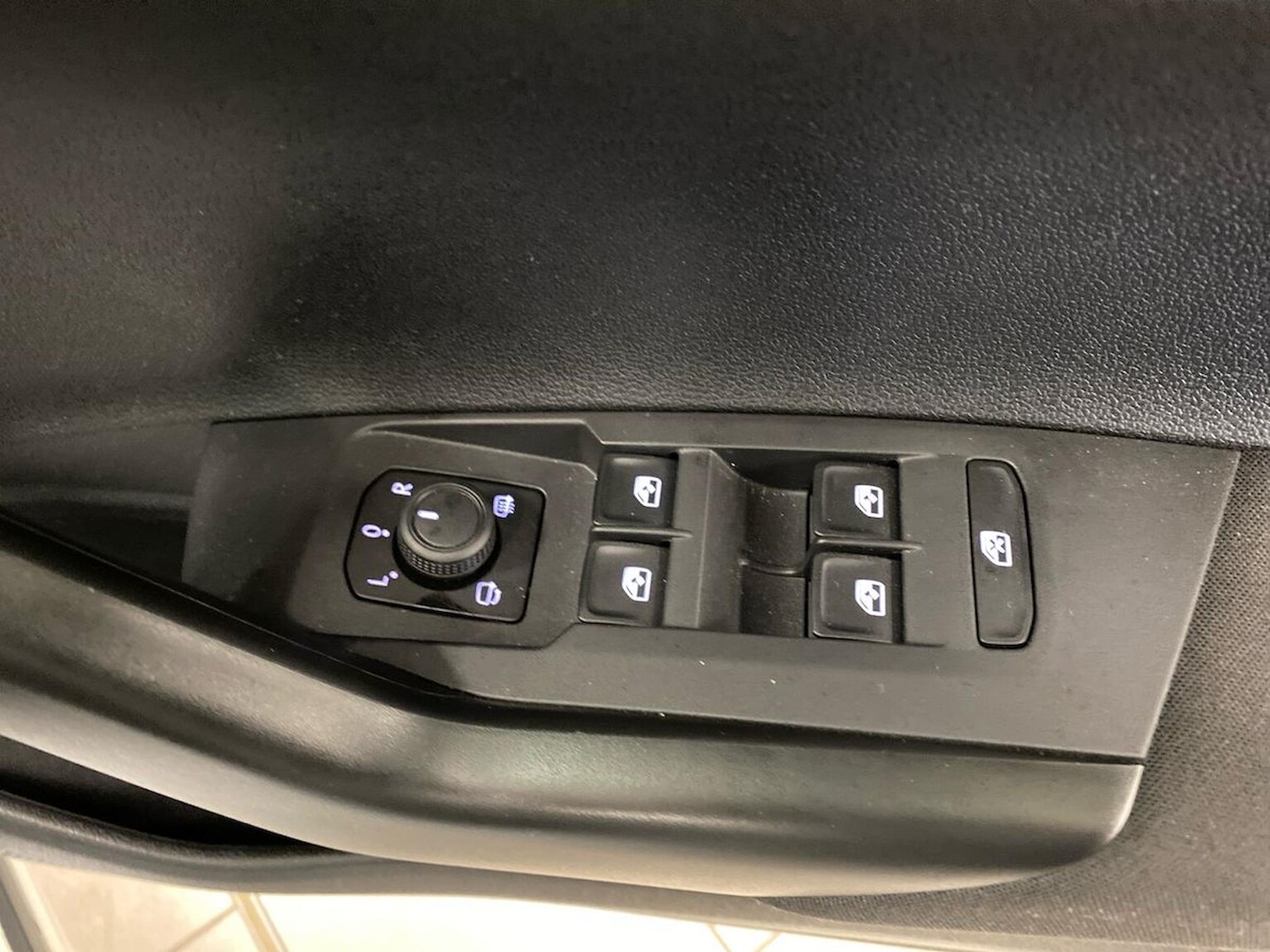 Used Volkswagen Taigo 2023 for sale - 76693448: Photo 21