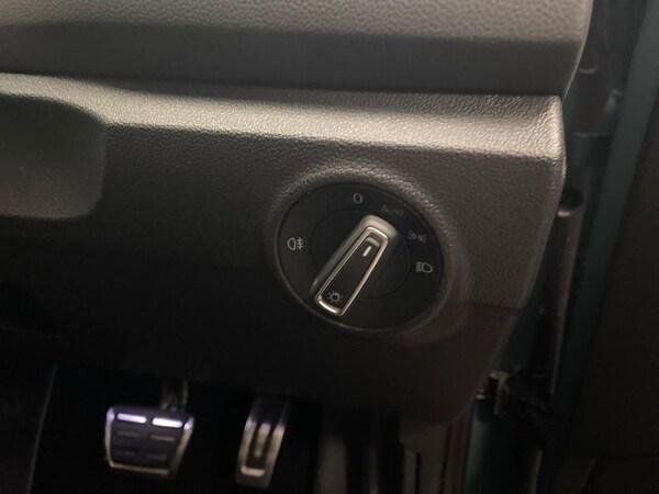 Used Volkswagen T-Roc 2025 for sale - 75621396: Photo 21