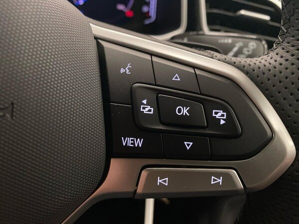 Used Volkswagen T-Roc 2025 for sale - 75621396: Photo 25
