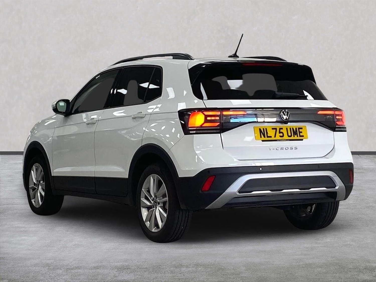 Used Volkswagen T-Cross 2025 for sale - 76257786: Photo 2