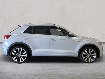 Used Volkswagen T-Roc 2021 for sale - 75975416: Photo
