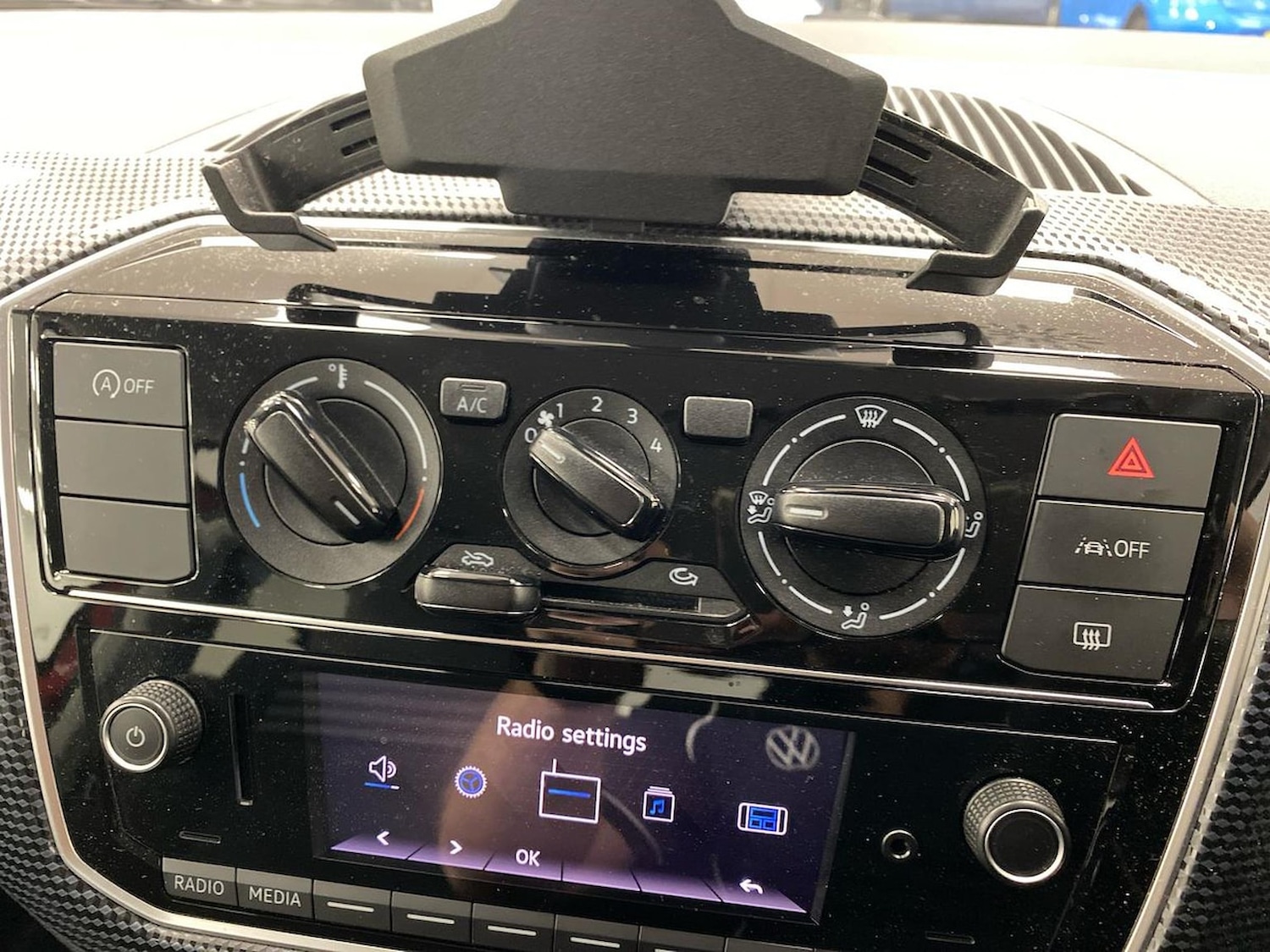 Used Volkswagen up! 2023 for sale - 76638868: Photo 12