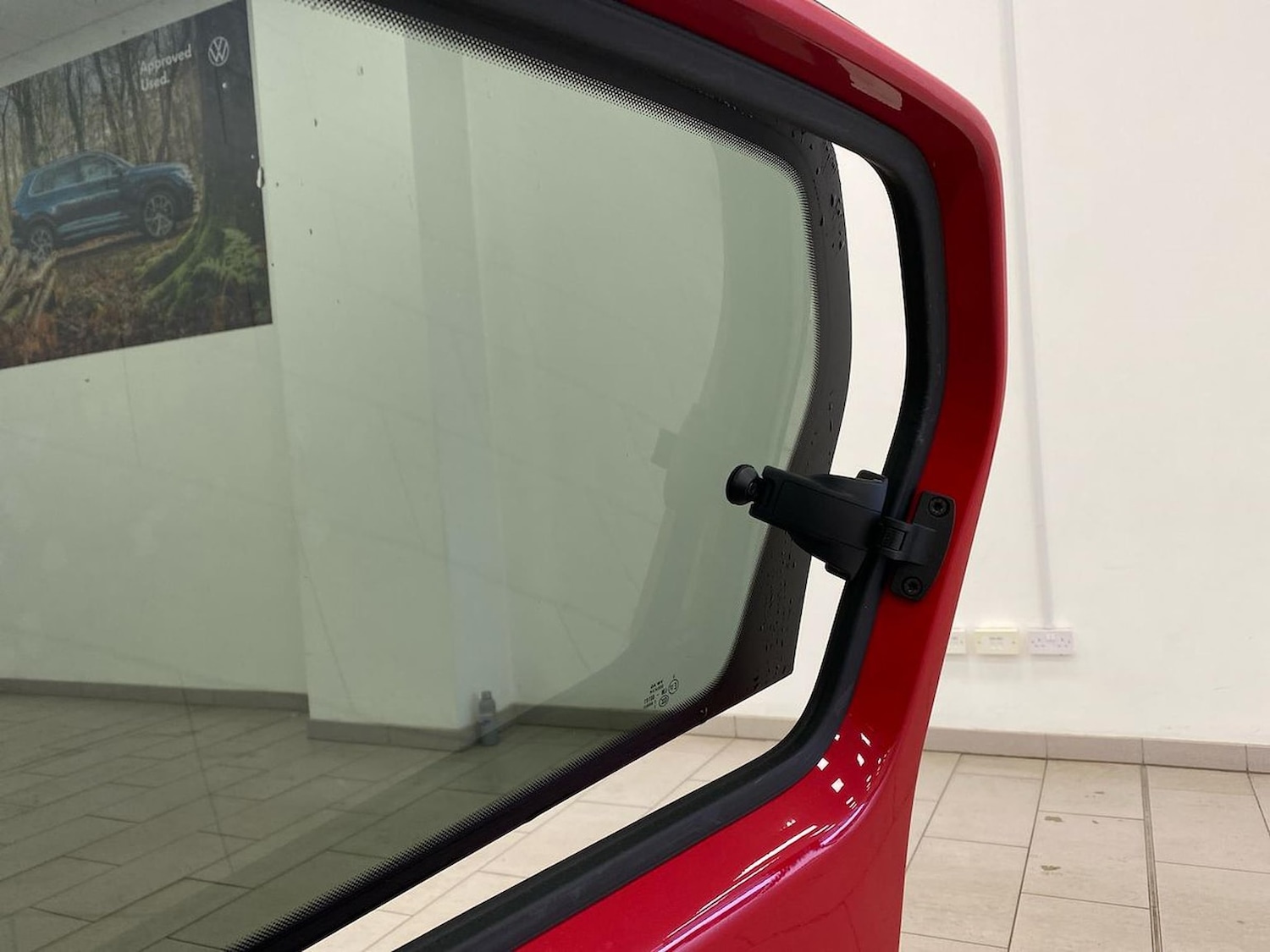 Used Volkswagen up! 2023 for sale - 76638868: Photo 28