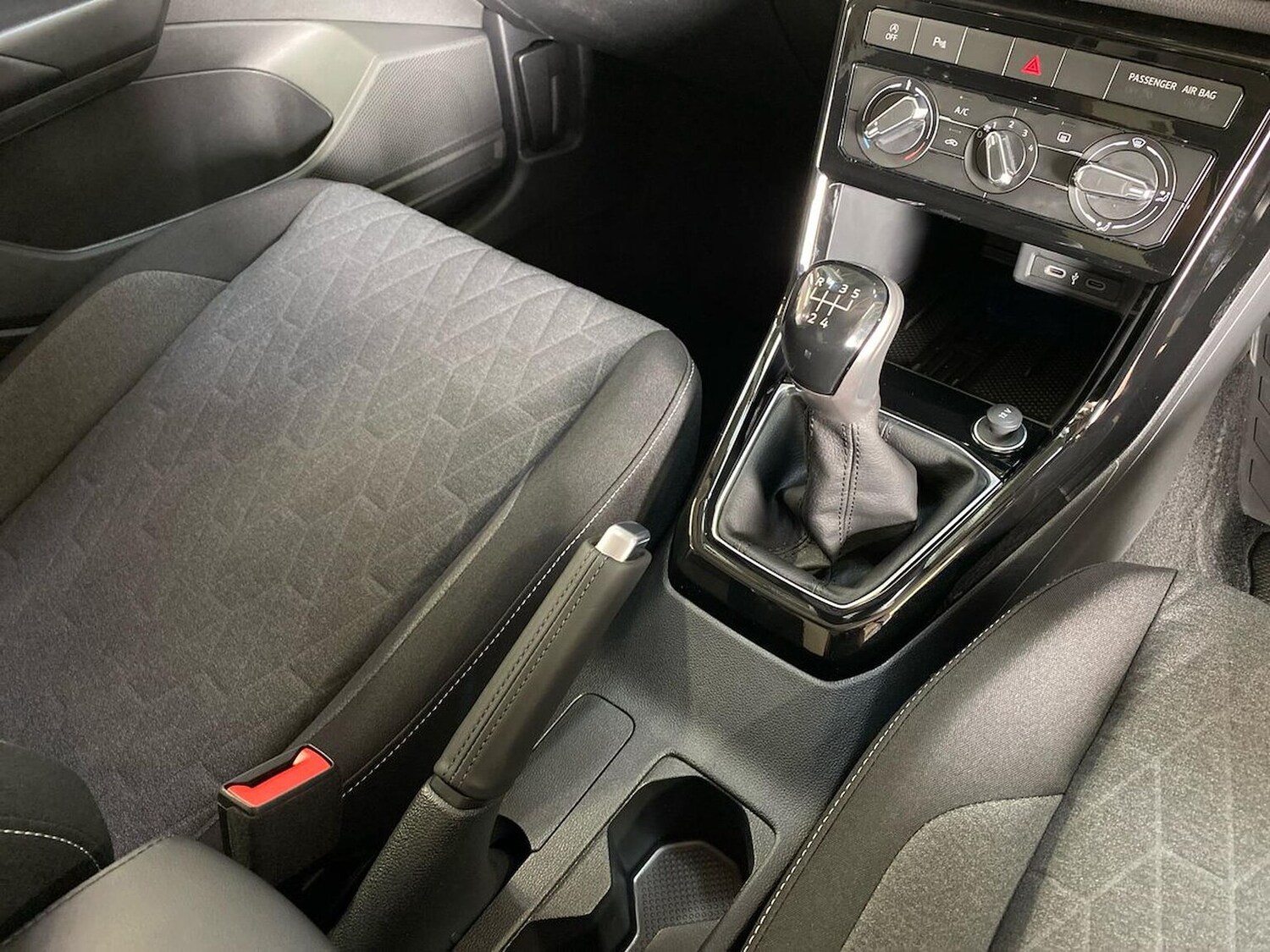 Used Volkswagen T-Cross 2025 for sale - 76681756: Photo 13