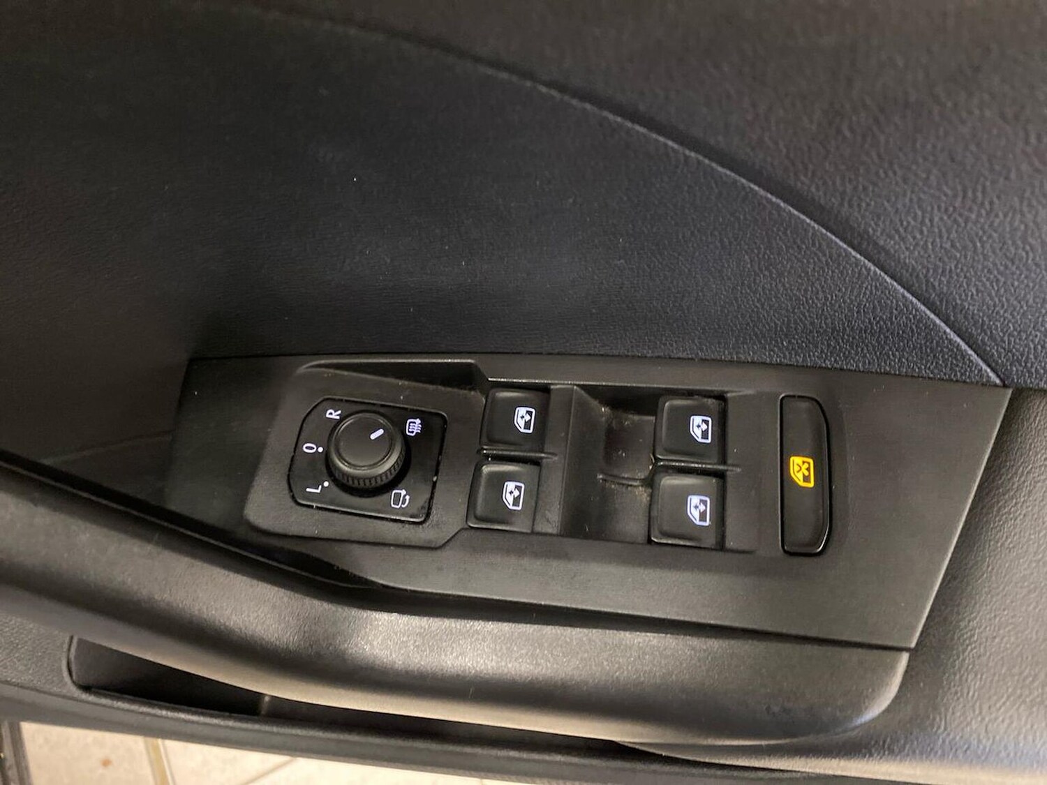 Used Volkswagen T-Cross 2022 for sale - 76945882: Photo 21