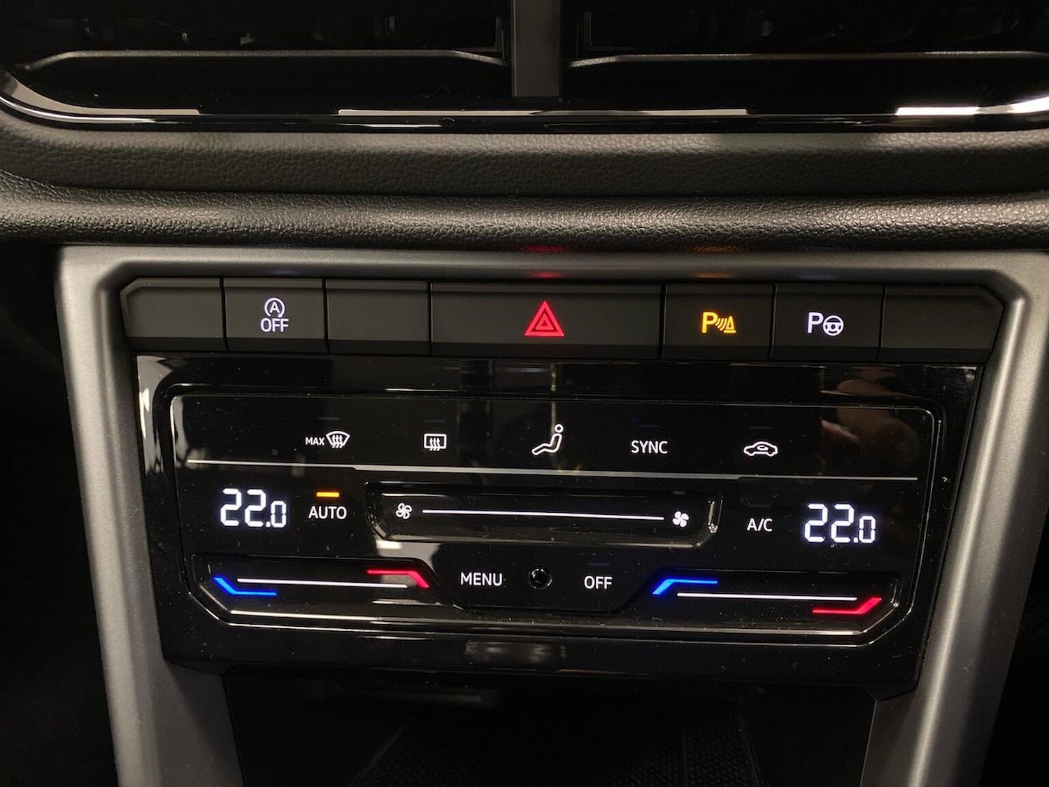 Used Volkswagen T-Roc 2022 for sale - 76171600: Photo 12