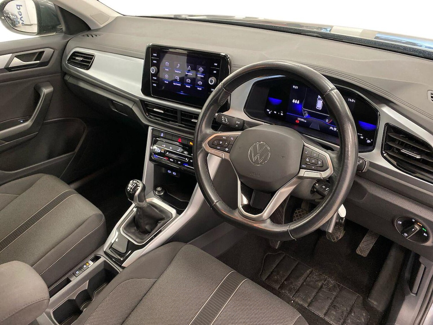 Used Volkswagen T-Roc 2022 for sale - 76171600: Photo 15
