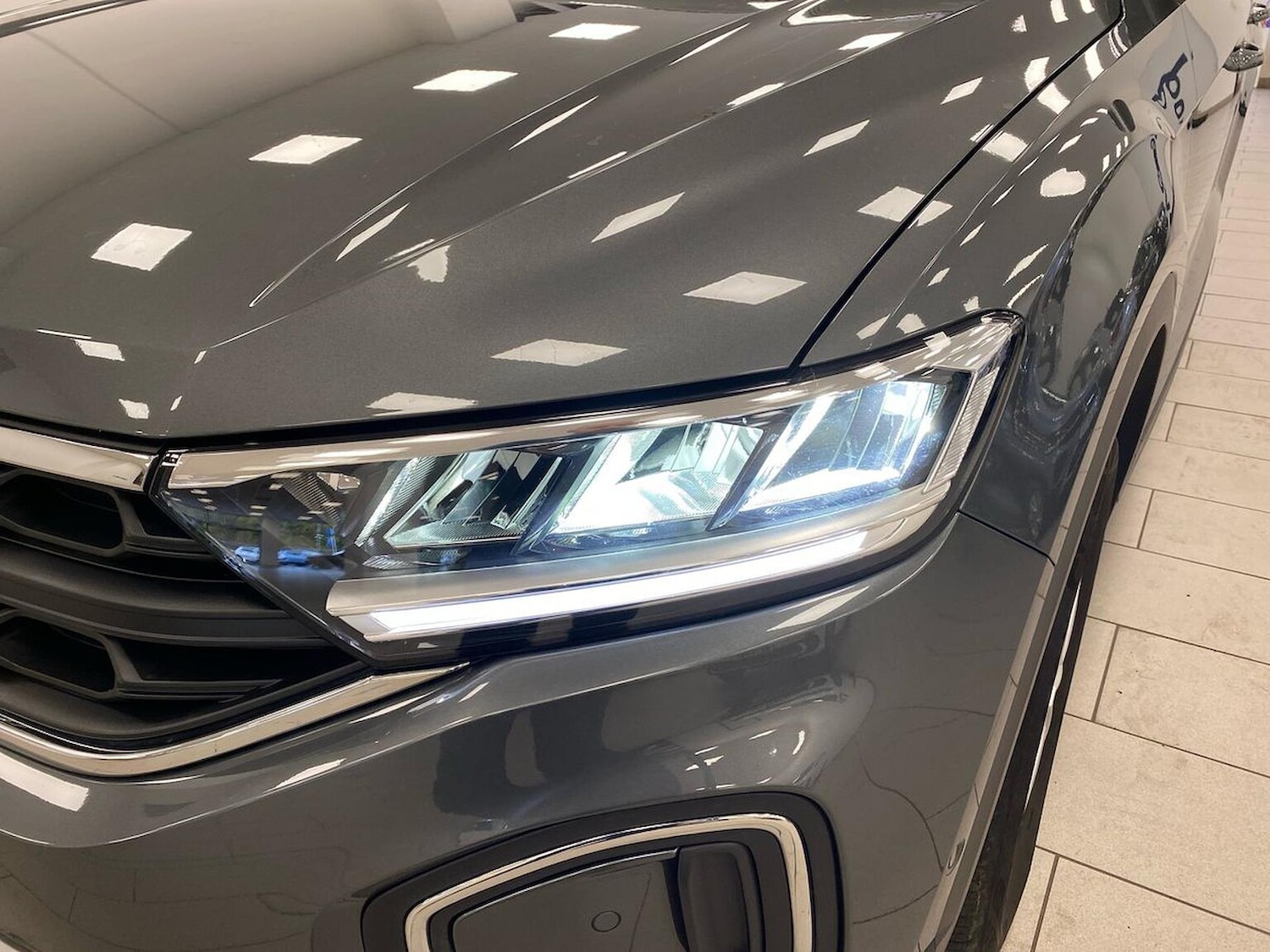 Used Volkswagen T-Roc 2022 for sale - 76171600: Photo 27
