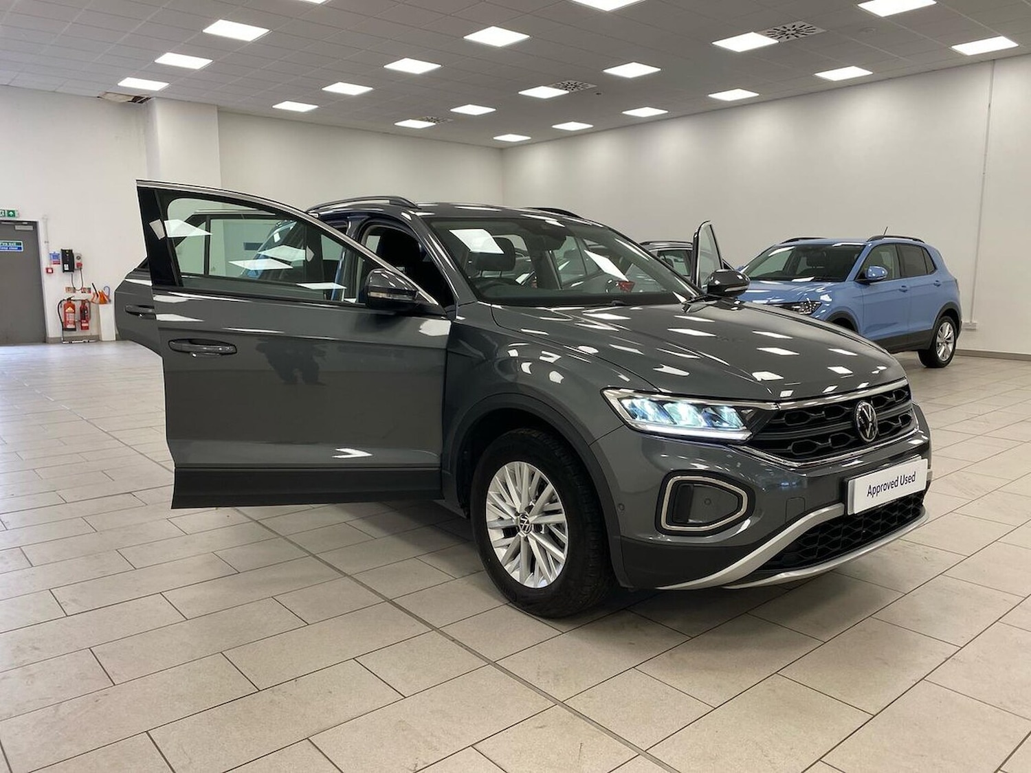 Used Volkswagen T-Roc 2022 for sale - 76171600: Photo 30