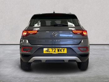 Used Volkswagen T-Roc 2022 for sale - 76171600: Photo 4