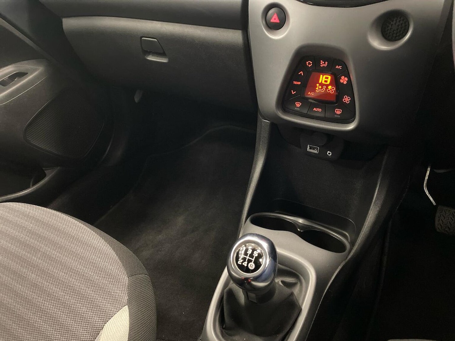Used Toyota AYGO 2019 for sale - 76174217: Photo 13