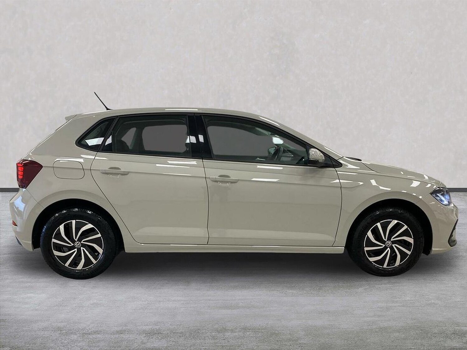 Used Volkswagen Polo 2023 for sale - 76292981: Photo 3