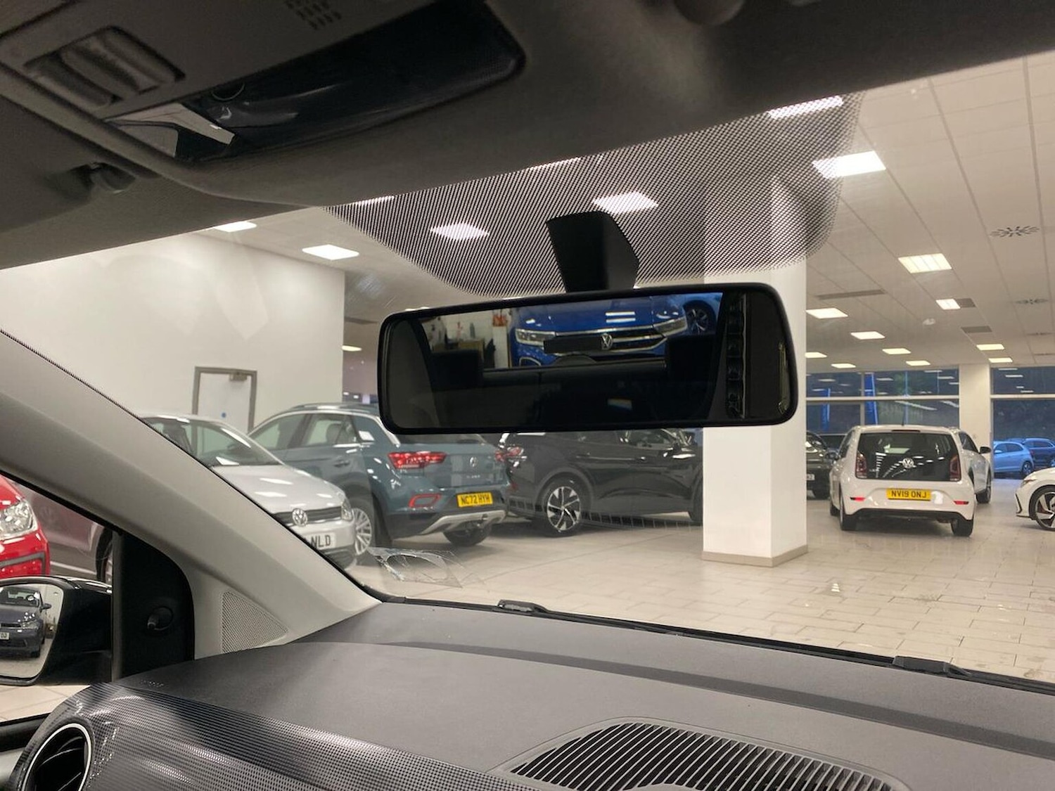 Used Volkswagen up! 2019 for sale - 76777333: Photo 14