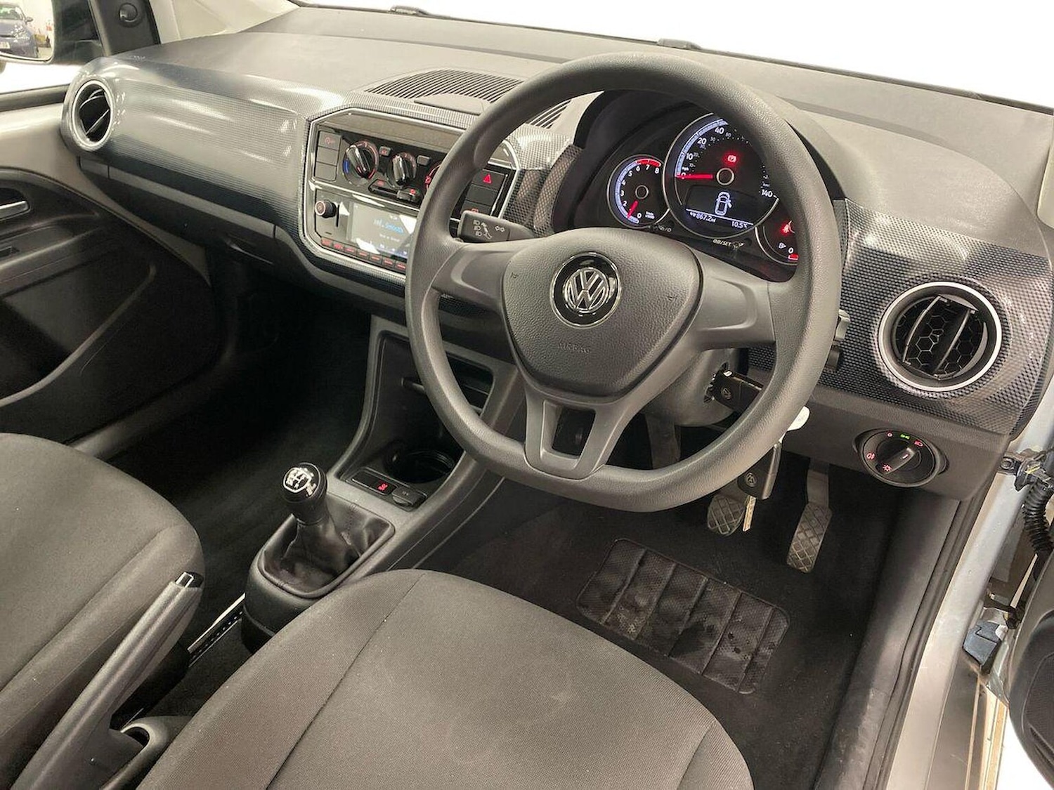 Used Volkswagen up! 2019 for sale - 76777333: Photo 15