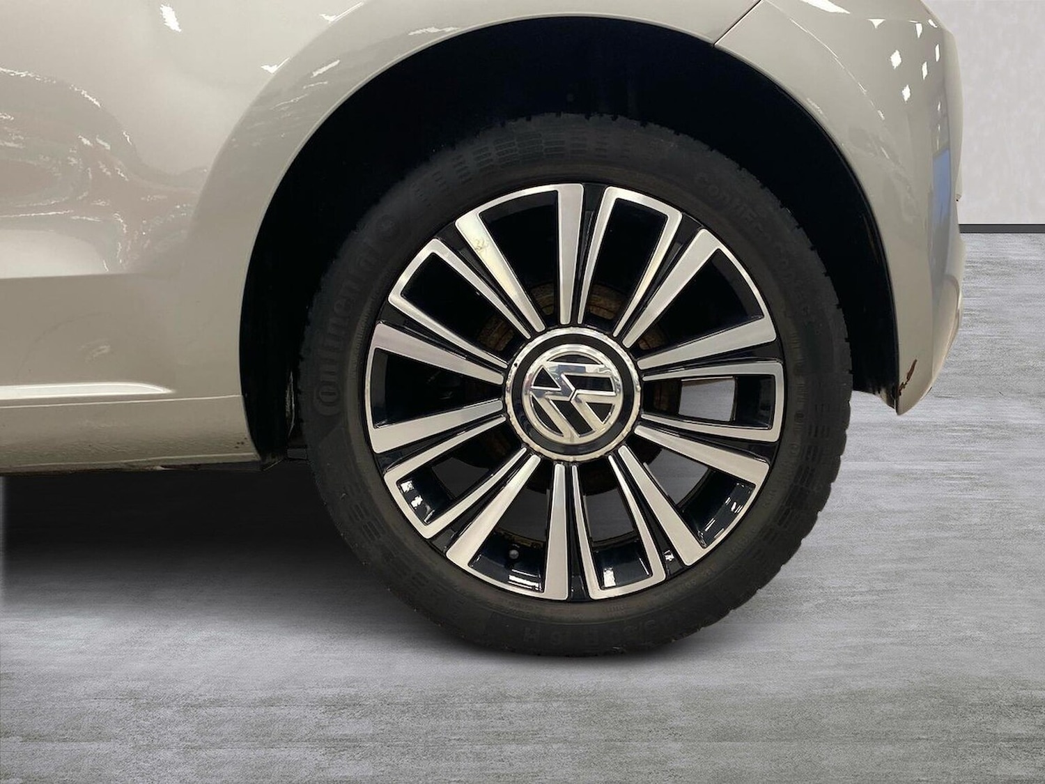 Used Volkswagen up! 2019 for sale - 76777333: Photo 6