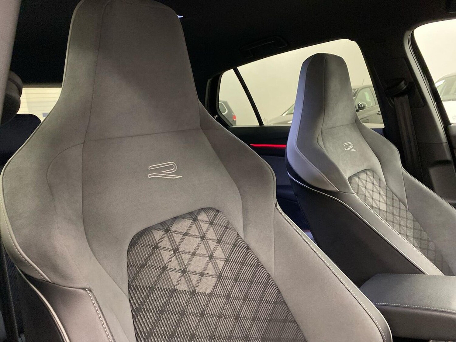 Used Volkswagen Golf 2023 for sale - 76541789: Photo 28