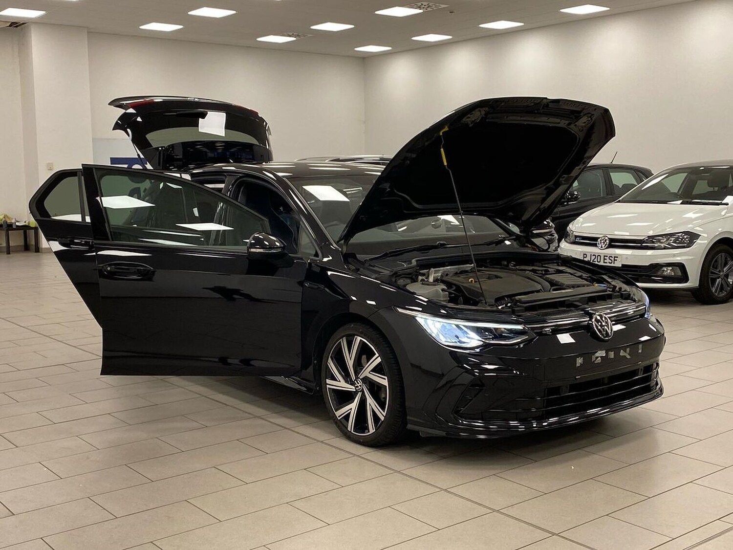 Used Volkswagen Golf 2023 for sale - 76541789: Photo 40