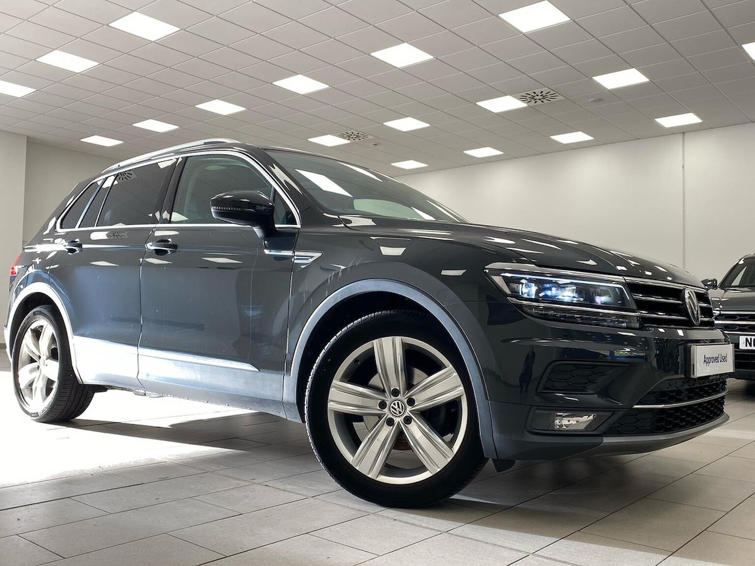 Used Volkswagen Tiguan 2020 for sale - 76877924: Photo 29