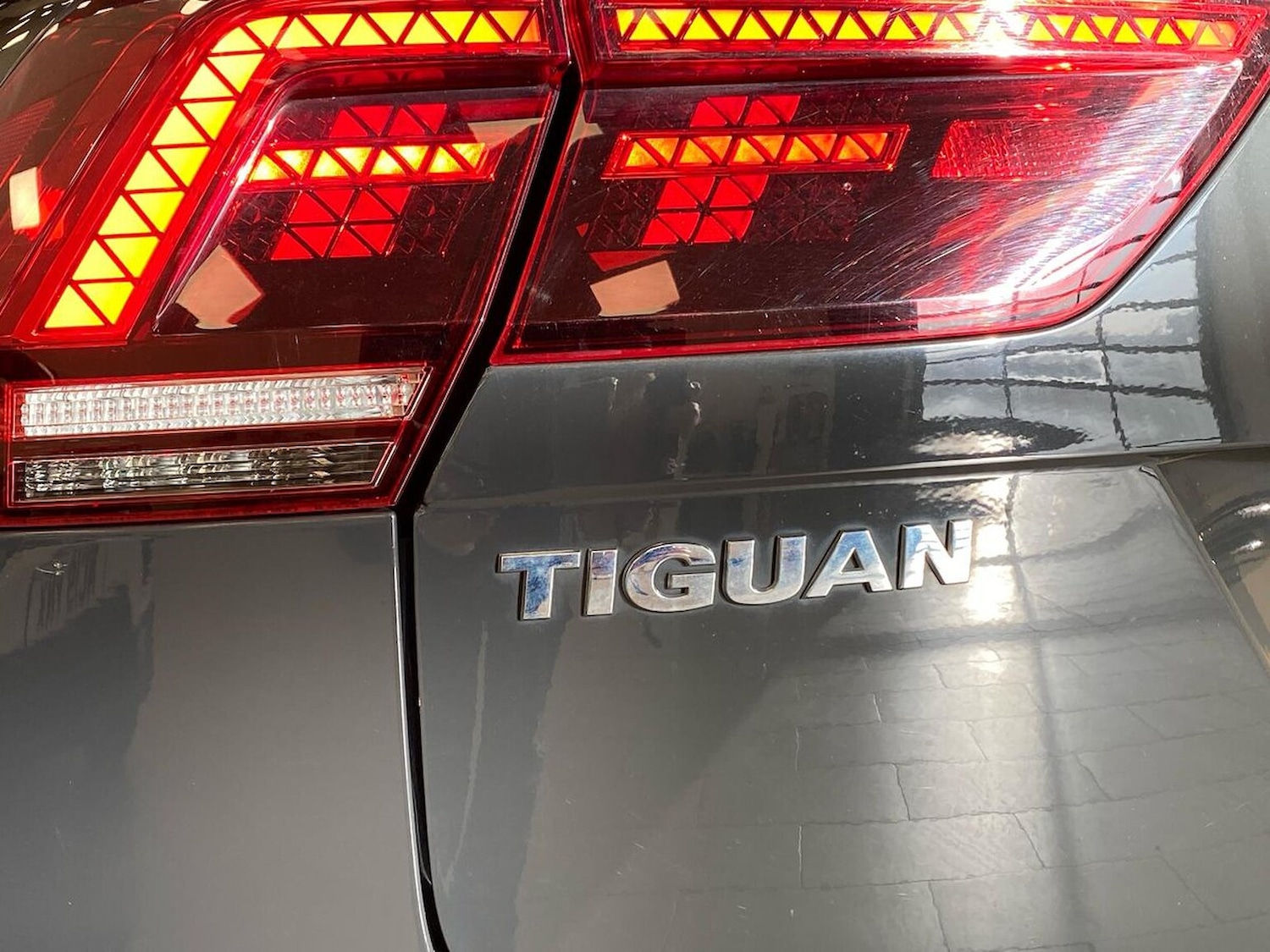 Used Volkswagen Tiguan 2020 for sale - 76877924: Photo 35