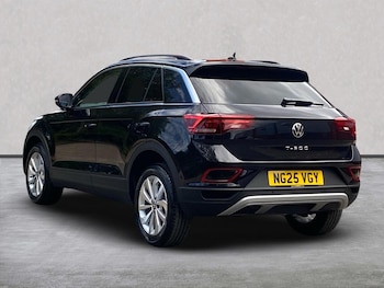 Used Volkswagen T-Roc 2025 for sale - 75490611: Photo