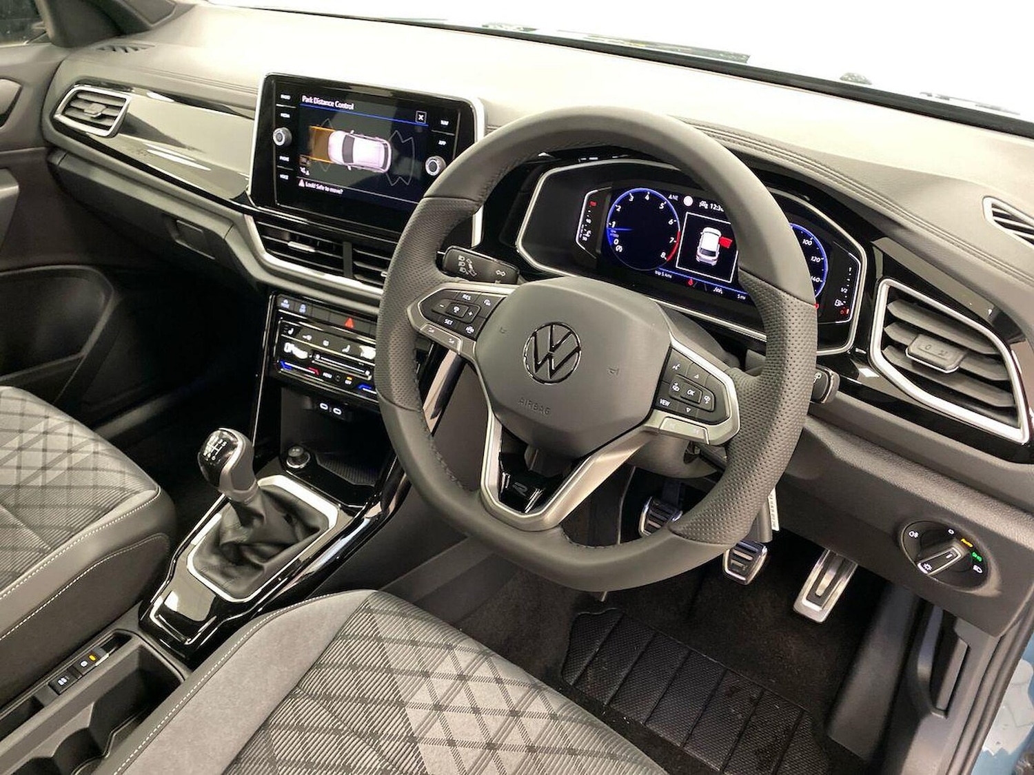 Used Volkswagen T-Roc 2025 for sale - 77069328: Photo 15