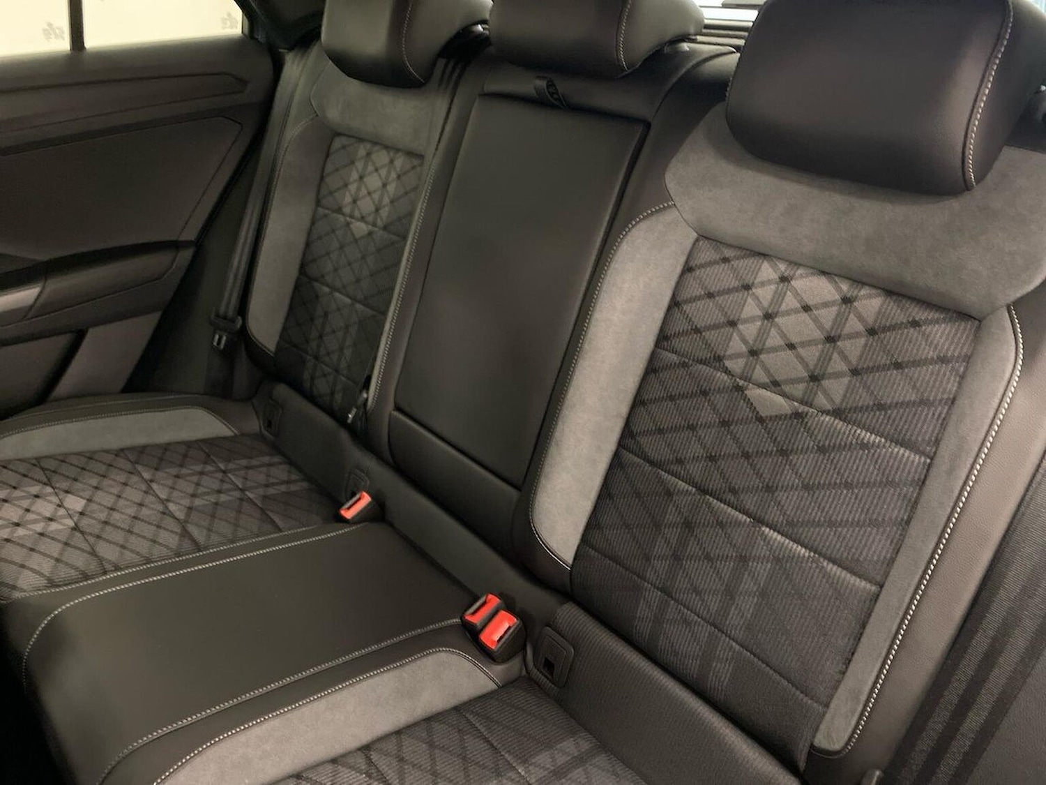 Used Volkswagen T-Roc 2025 for sale - 77069328: Photo 16