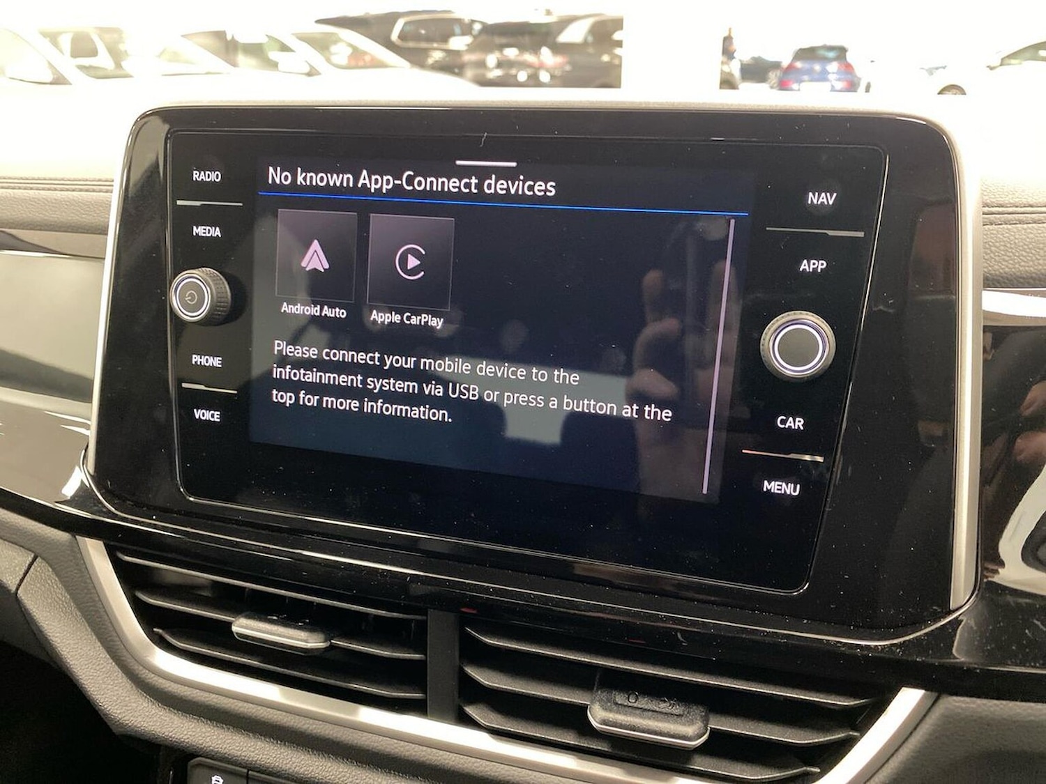 Used Volkswagen T-Roc 2025 for sale - 77069328: Photo 25