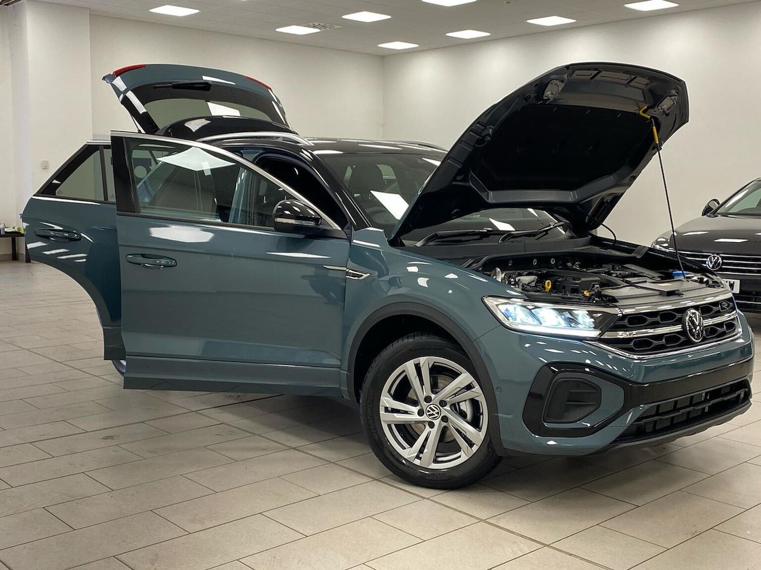 Used Volkswagen T-Roc 2025 for sale - 77069328: Photo 40