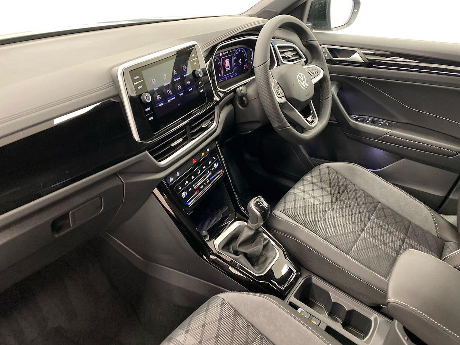 Used Volkswagen T-Roc 2025 for sale - 77069328: Photo 7