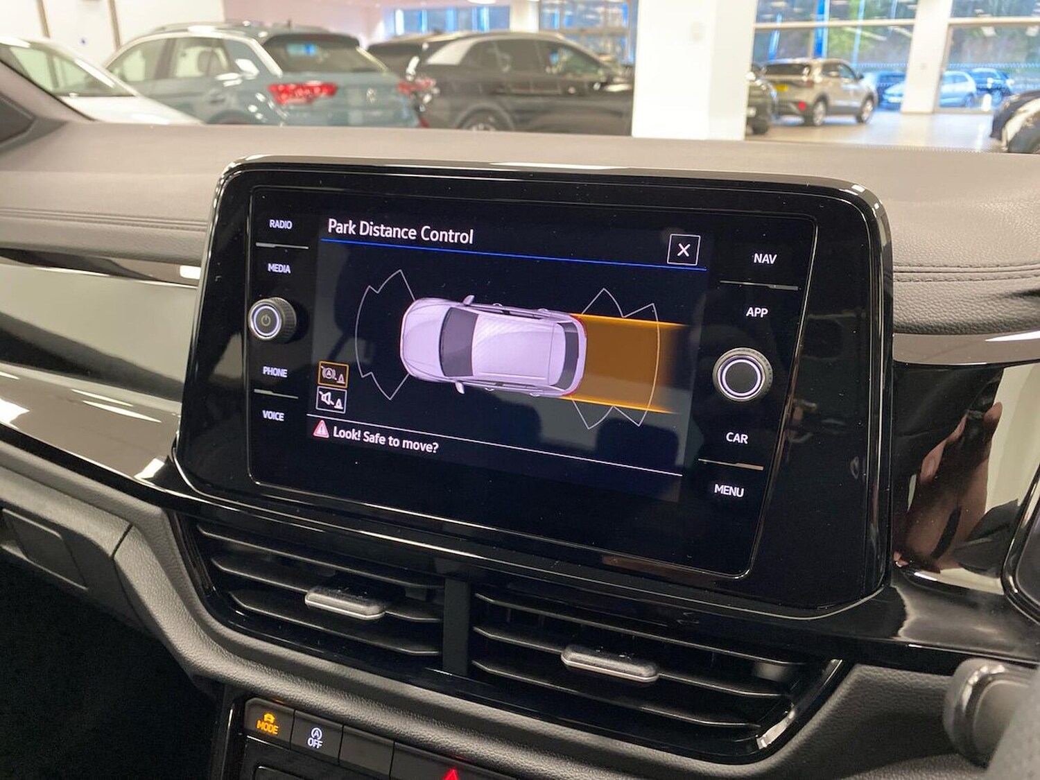 Used Volkswagen T-Roc 2025 for sale - 77487494: Photo 23