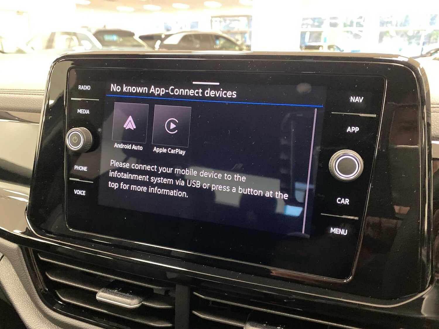 Used Volkswagen T-Roc 2025 for sale - 77487494: Photo 25