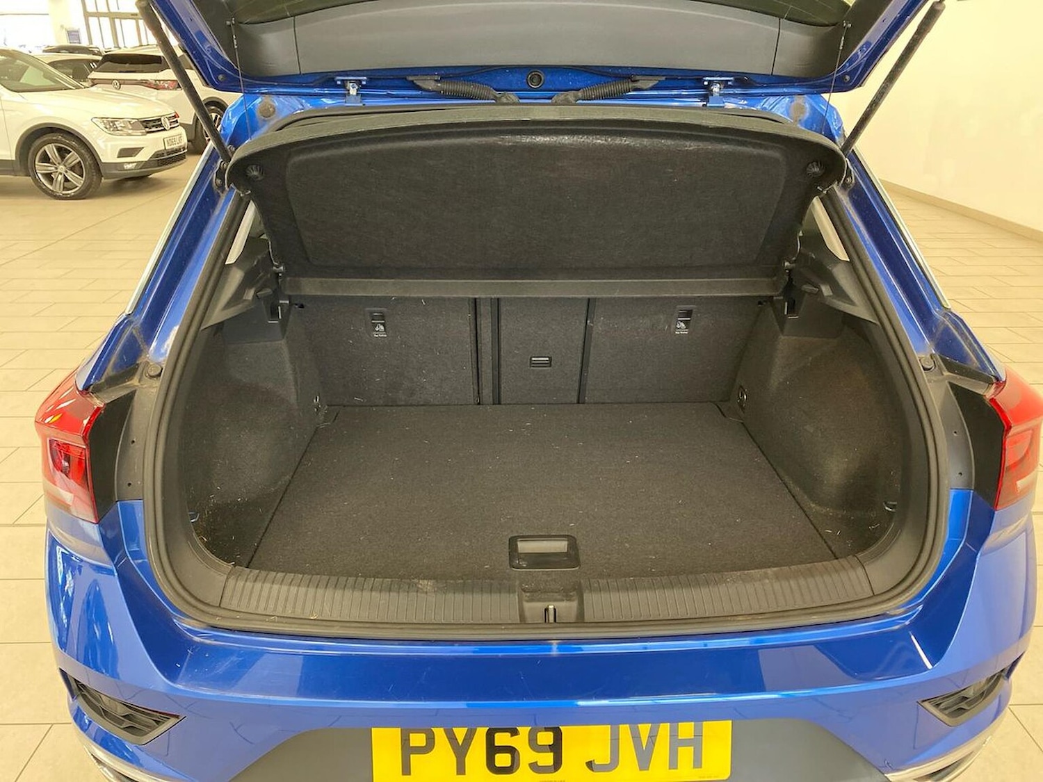 Used Volkswagen T-Roc 2019 for sale - 76455320: Photo 17