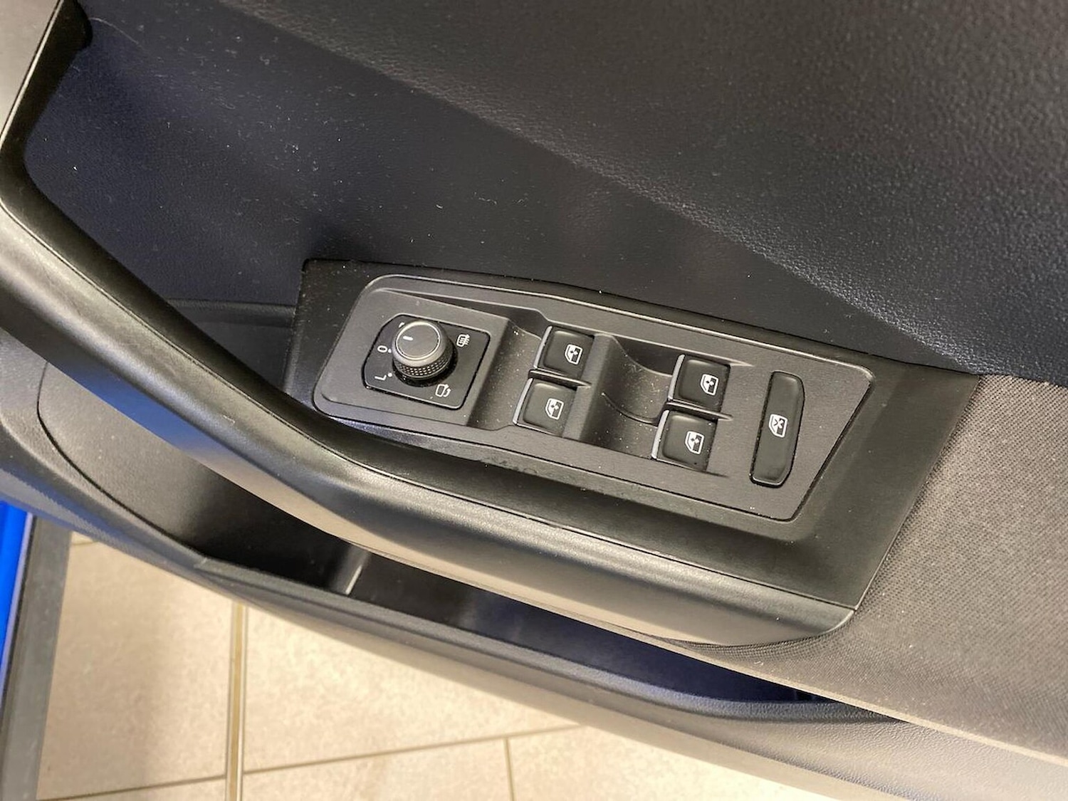 Used Volkswagen T-Roc 2019 for sale - 76455320: Photo 21