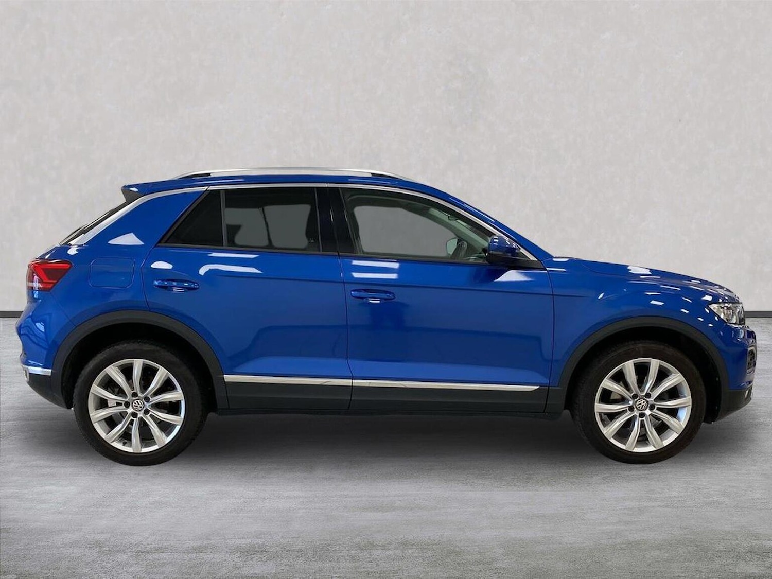 Used Volkswagen T-Roc 2019 for sale - 76455320: Photo 3