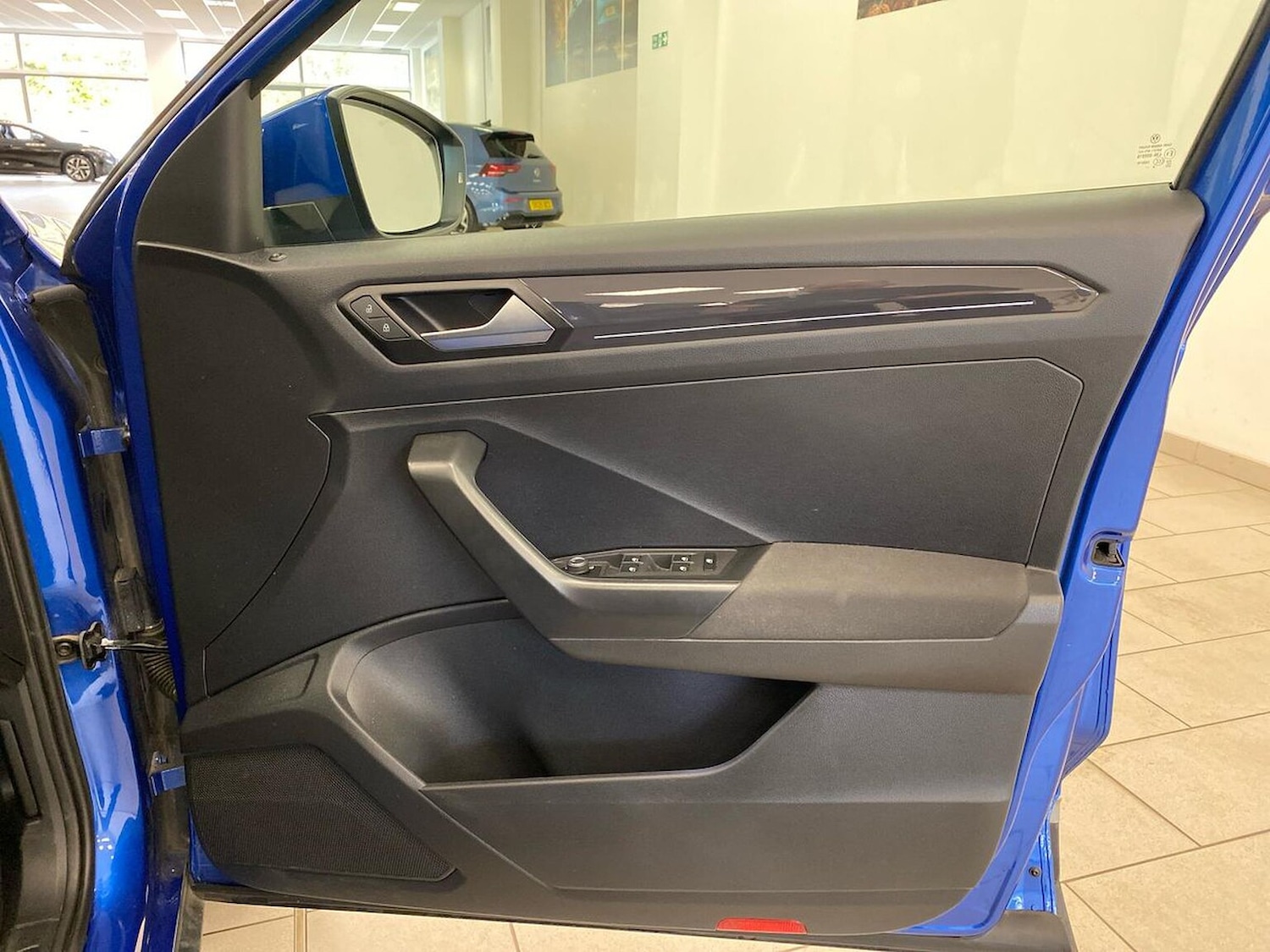 Used Volkswagen T-Roc 2019 for sale - 76455320: Photo 37