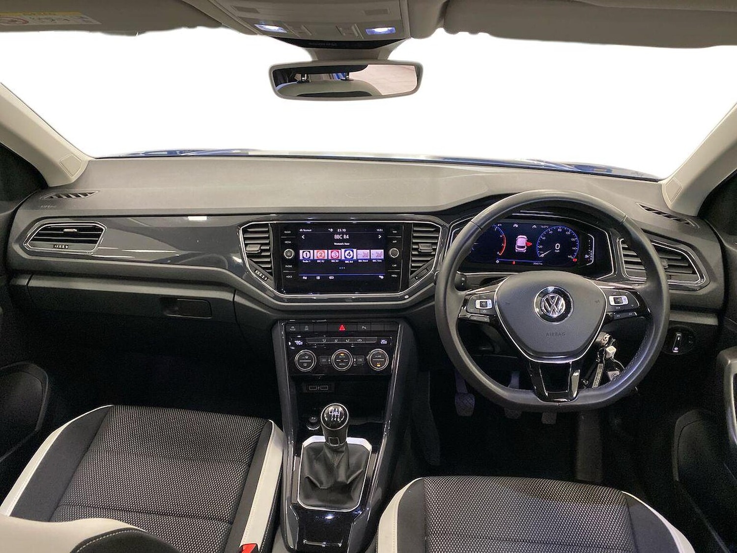 Used Volkswagen T-Roc 2019 for sale - 76455320: Photo 8